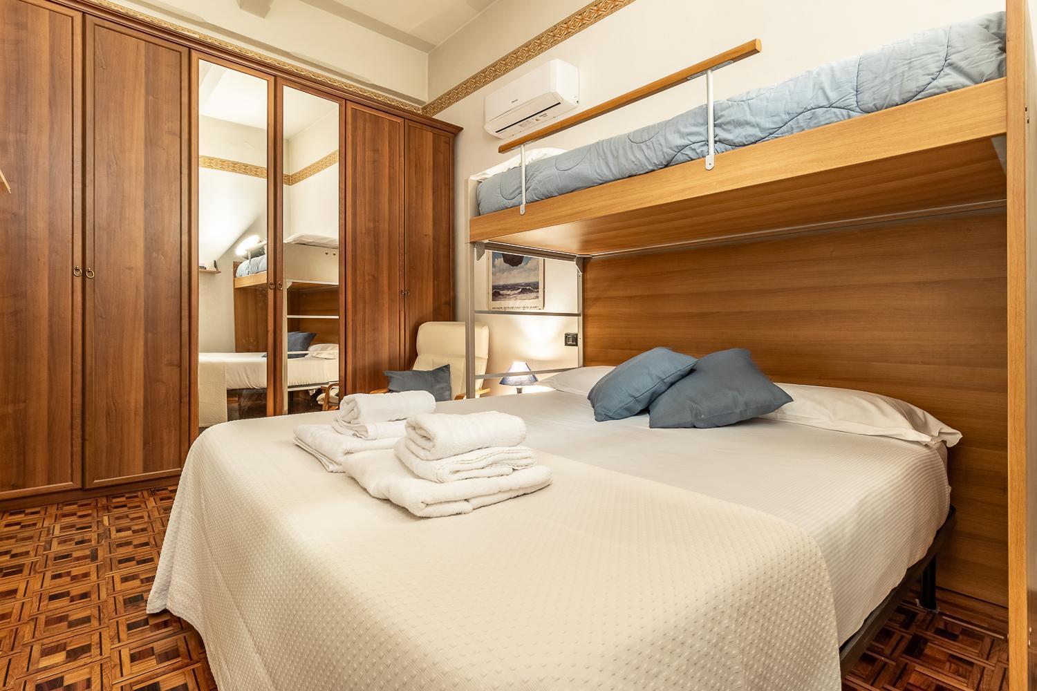 Spacious Apt With Kitchenette, Near Piazza Maggiore Bologna Bagian luar foto