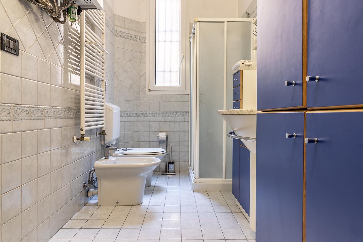 Spacious Apt With Kitchenette, Near Piazza Maggiore Bologna Bagian luar foto