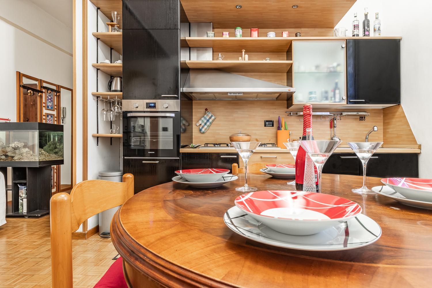 Spacious Apt With Kitchenette, Near Piazza Maggiore Bologna Bagian luar foto