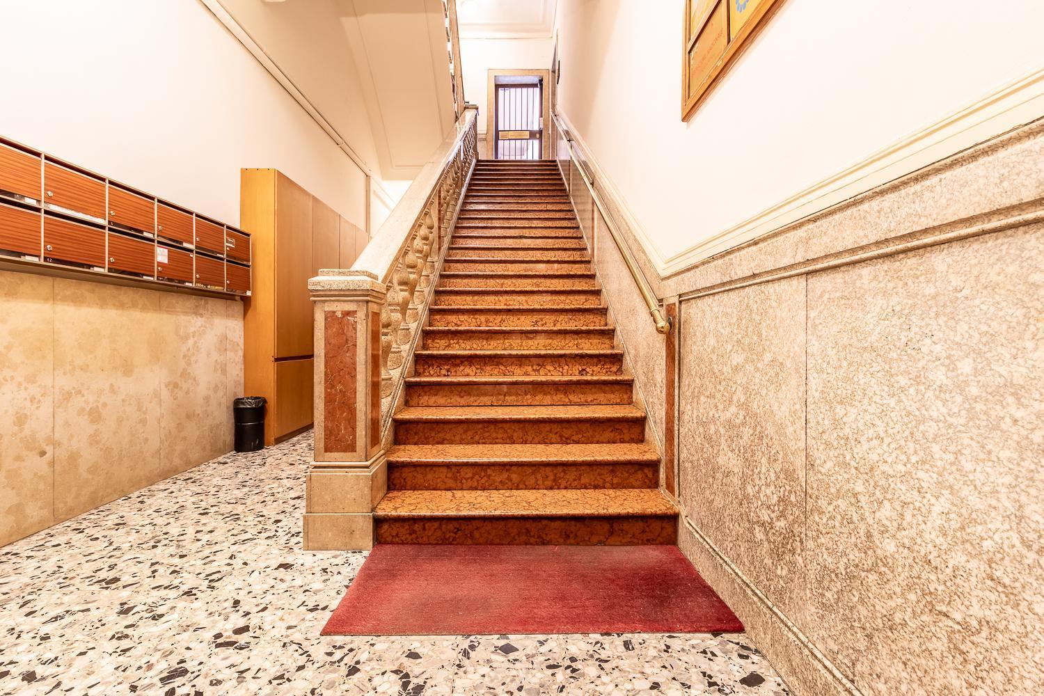 Spacious Apt With Kitchenette, Near Piazza Maggiore Bologna Bagian luar foto